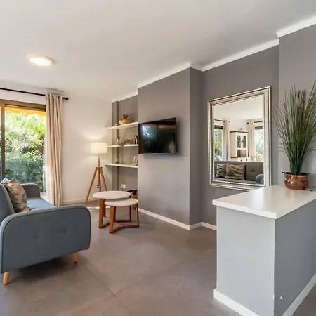 Ponent 8 Apartment *